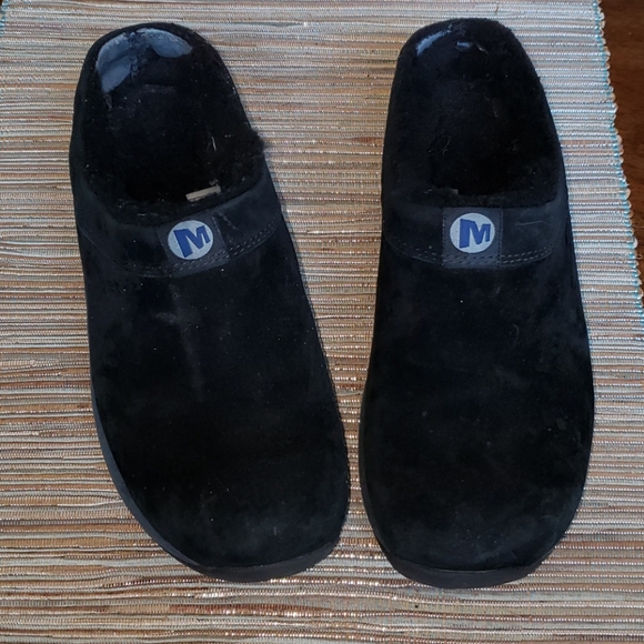 Women's Merrell Black Suede Plush Lined Clogs